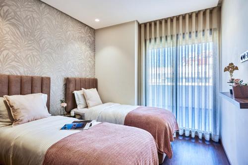 Sleek and Modern 2-Bed Unit in Downtown Casa - image 2