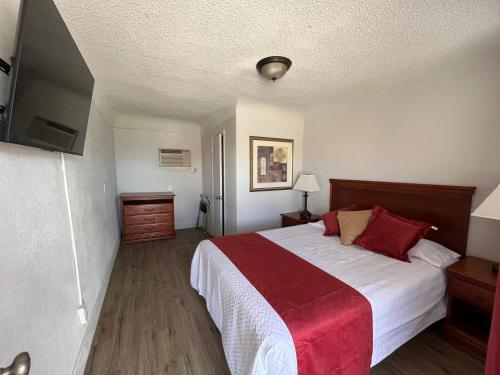 9 Arizona Motor Hotel - image 13
