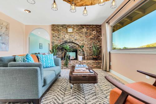 Shimmering Desert Gem - A Ryson Property in Yucca Valley, USA