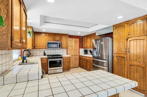 Shimmering Desert Gem - A Ryson Property in Yucca Valley, USA