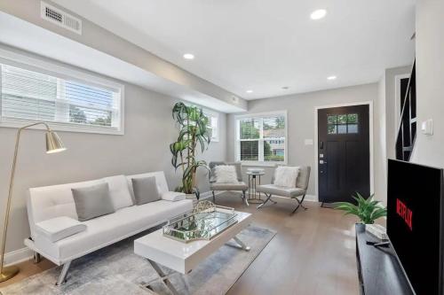 ALX Getaway Near Old Town & METRO rail station in Alexandria, USA