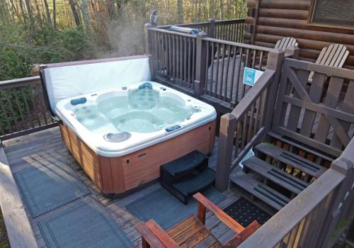 Bear Ridge - Blue Ridge in Blue Ridge, USA