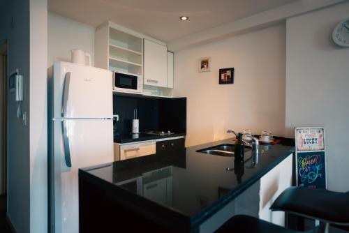 Apartment with Sea View image 8