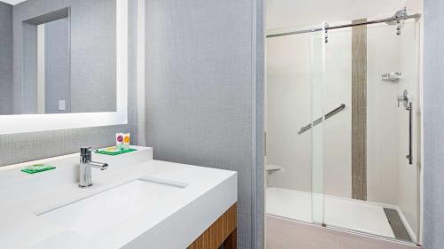 Hyatt Place Jacksonville / St. Johns Town Center - image 5