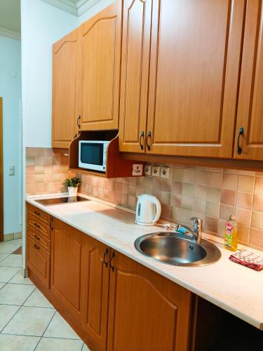 King Apartment 5