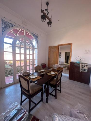 Maison d'hotes La Ferme AZIZA in 레지던스 리아드