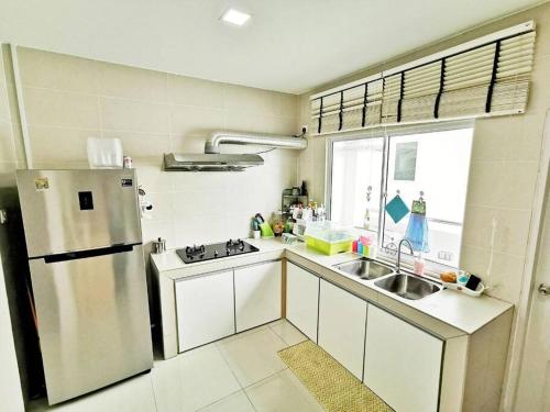 EcoPark Condo, 5mins to airport, malls & eatery