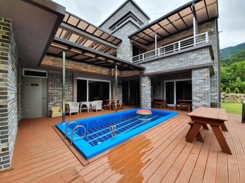 Hwacheon Yeoungwoong-ine Pension in Hwacheon-gun