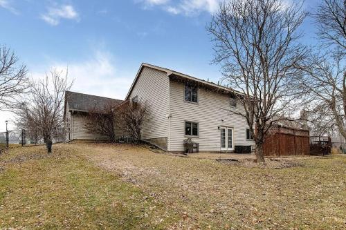 Maple Haven: Extended Stay in Maple Grove, USA