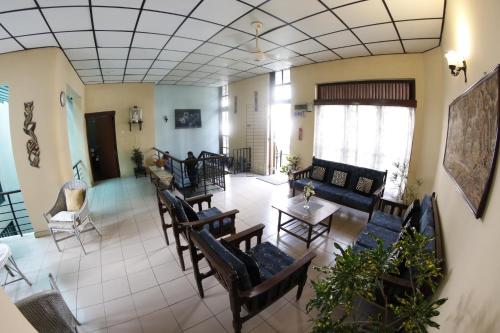 Oasis Colombo - image 6