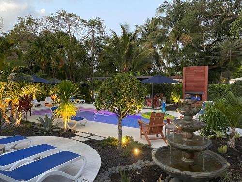 The Agustin Guesthouse - Men Only Clothing Optional in วิลตันแมเนอร์