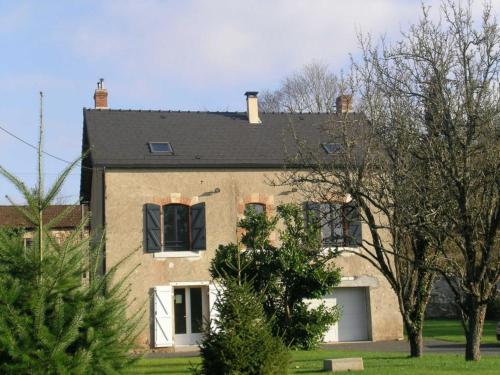 Maison rénovée près de la Forêt de Tronçais, grand jardin, cheminée, wifi, animaux acceptés - FR-1-489-128 gîte à louer Meaulne
