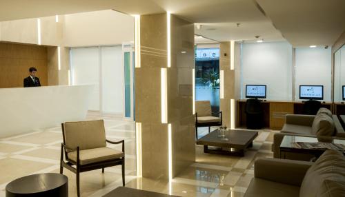 Hall, Americas Copacabana Hotel in Rio De Janeiro