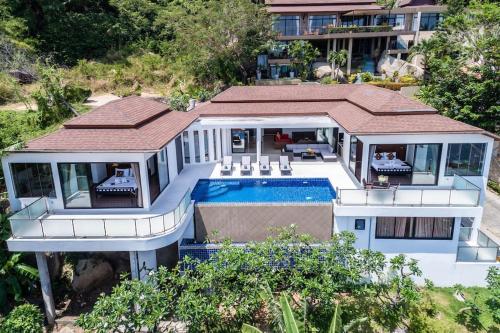 Sunny Banks 4 Bedroom Pool Villa