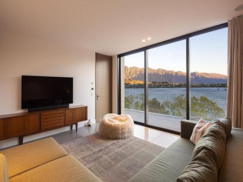 Lakeside on Park Street - Villa by MajorDomo - image 7