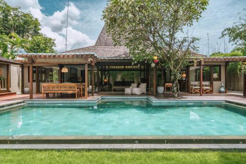 Villa Amore - Elegant 4-br Villa close to the beach, Bali