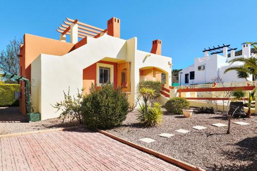 A szálláshely kívülről, Casa Tortuga - 3 bedrooms and private pool in Hondon De Las Nieves
