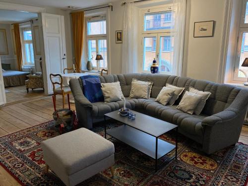 Strand Hotel - image 5