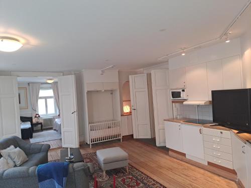 Strand Hotel - image 14