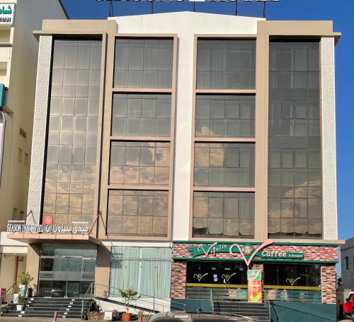 Season Inn Hotel in Barka