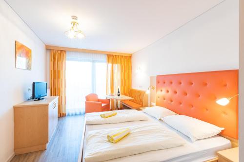 Large Double Room