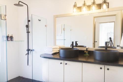 Four-Bedroom Holiday Home image 10