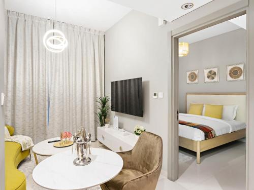 Majestic and Luxurious 1 BDR In- Zada Tower - image 2