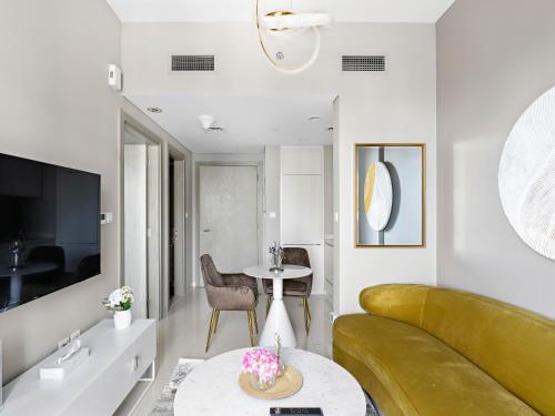 Majestic and Luxurious 1 BDR In- Zada Tower - image 4