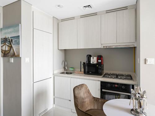 Majestic and Luxurious 1 BDR In- Zada Tower - image 7