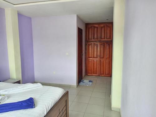 RÉSIDENCE DES 7 COLLINES RÉSIDENCE DES 7 COLLINES