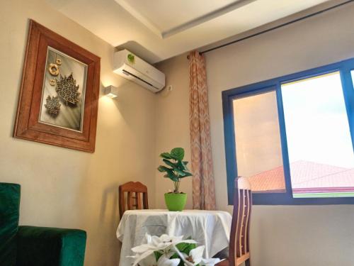 RÉSIDENCE DES 7 COLLINES RÉSIDENCE DES 7 COLLINES