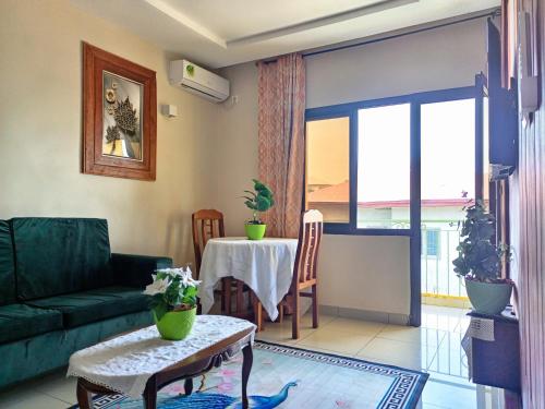 RÉSIDENCE DES 7 COLLINES RÉSIDENCE DES 7 COLLINES