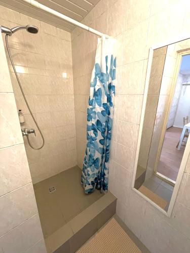 Comfort Triple Room image 6