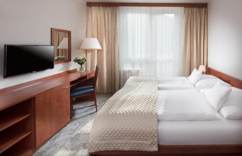 Superior Double or Twin Room with Free Wellness Access