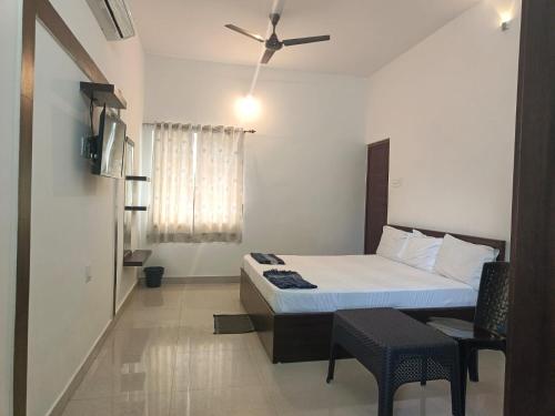 ARIVU LODGE AC in Anaimalai