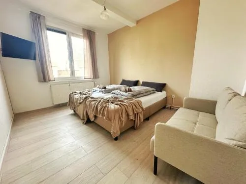 2 Bed Flat - Sleeps 4 - Pets - Parking - Wifi in Villingen-Schwenningen, Deutschland