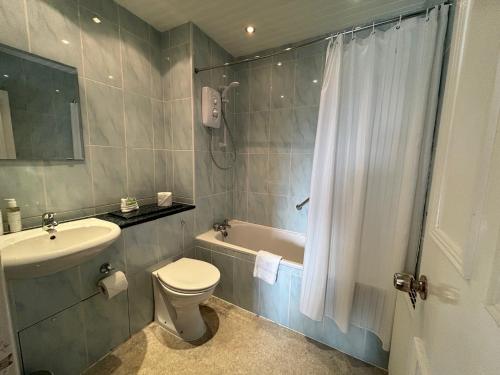 Sonas Guesthouse - image 9