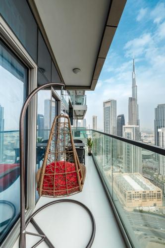 ALiving Luxe 2BR with Burj Khalifa view Infinity Pool Midtown-4704