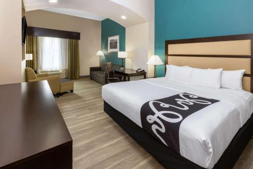 杜蘭特溫德姆拉昆塔套房酒店 (La Quinta Inn & Suites by Wyndham Durant) in 杜蘭特