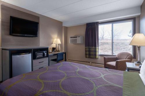 Super 8 By Wyndham Owatonna in Owatonna (MN)