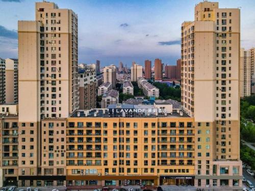 . Lavande Hotel Bayannaoer City Hall Siji Huacheng