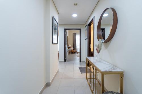Trinity Holiday Homes - Burj Khalifa View Boulevard Central Downtown - image 8