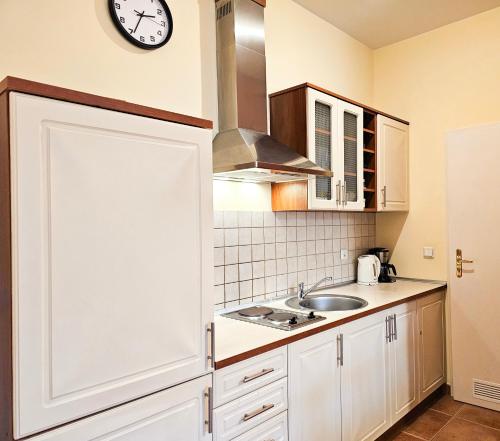Apartment image 4
