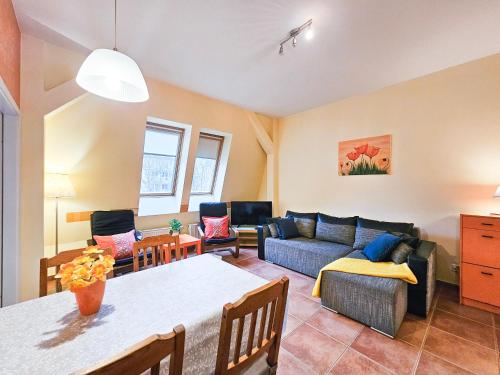 Apartment image 6
