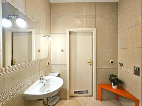 Apartment image 1