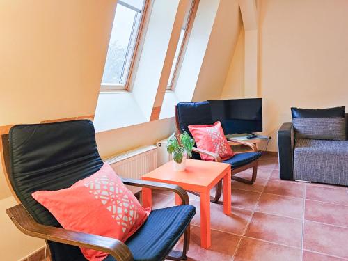 Apartment image 9