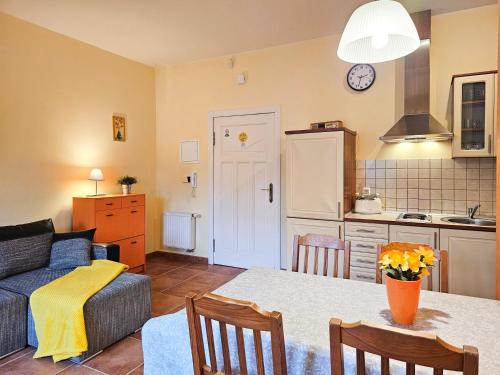 Apartment image 7