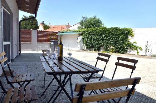 Balkons/terase, Apartmán Hrušky (Apartman Hrusky) in Hrušky