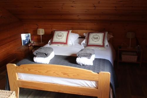 Chalet avec Jacuzzi et Piscine, déco soignée esprit cocooning