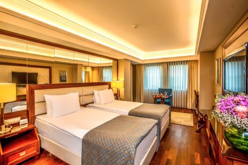 room detail thumbnail 0